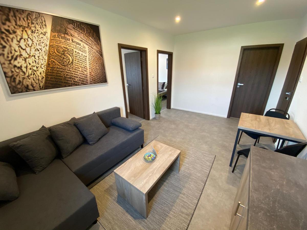 Apartmany Pelhřimov Buitenkant foto